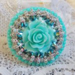 Blue Flowers Haute-Couture ring embroidered with a resin rose and Swarovski crystals 